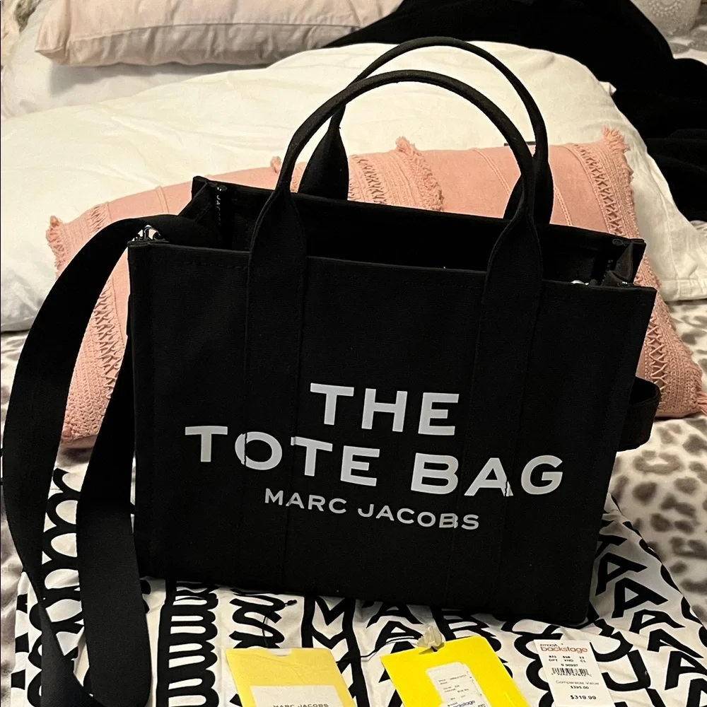 Marc Jacobs Black Canvas 'The Tote Bag' with Logo - Picture 1 of 6